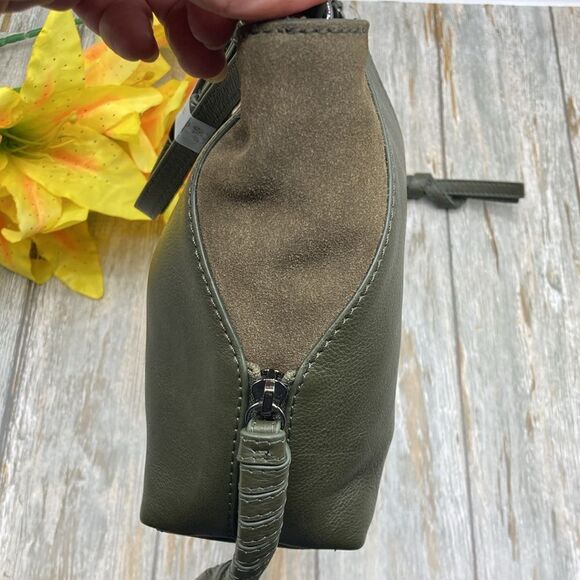 Vince Camuto Cory Leather Crossbody Bag Purse - Picture 13 of 13